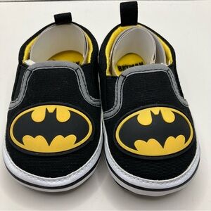 DC Batman Baby Boys Slip On Black & Yellow Soft Sole Shoes Size 9-12 Months NWOT